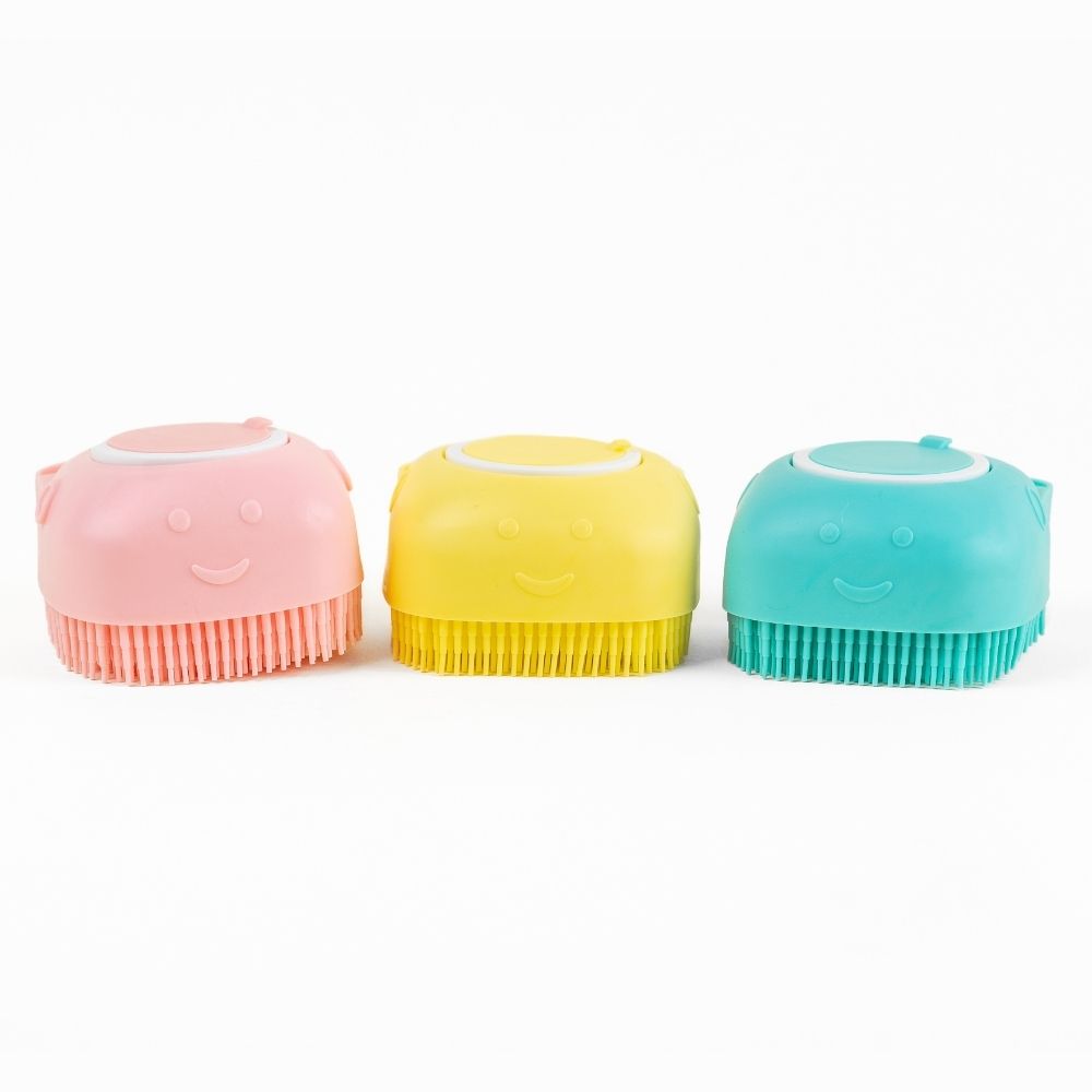 https://iheartcats.com/wp-content/uploads/2023/03/1-Silicone-Shampoo-Brush-3.jpg