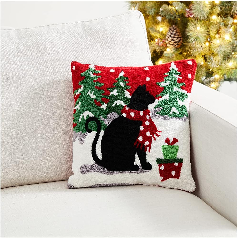 glitzhome Hooked Christmas Cat Pillow Throw Pillow