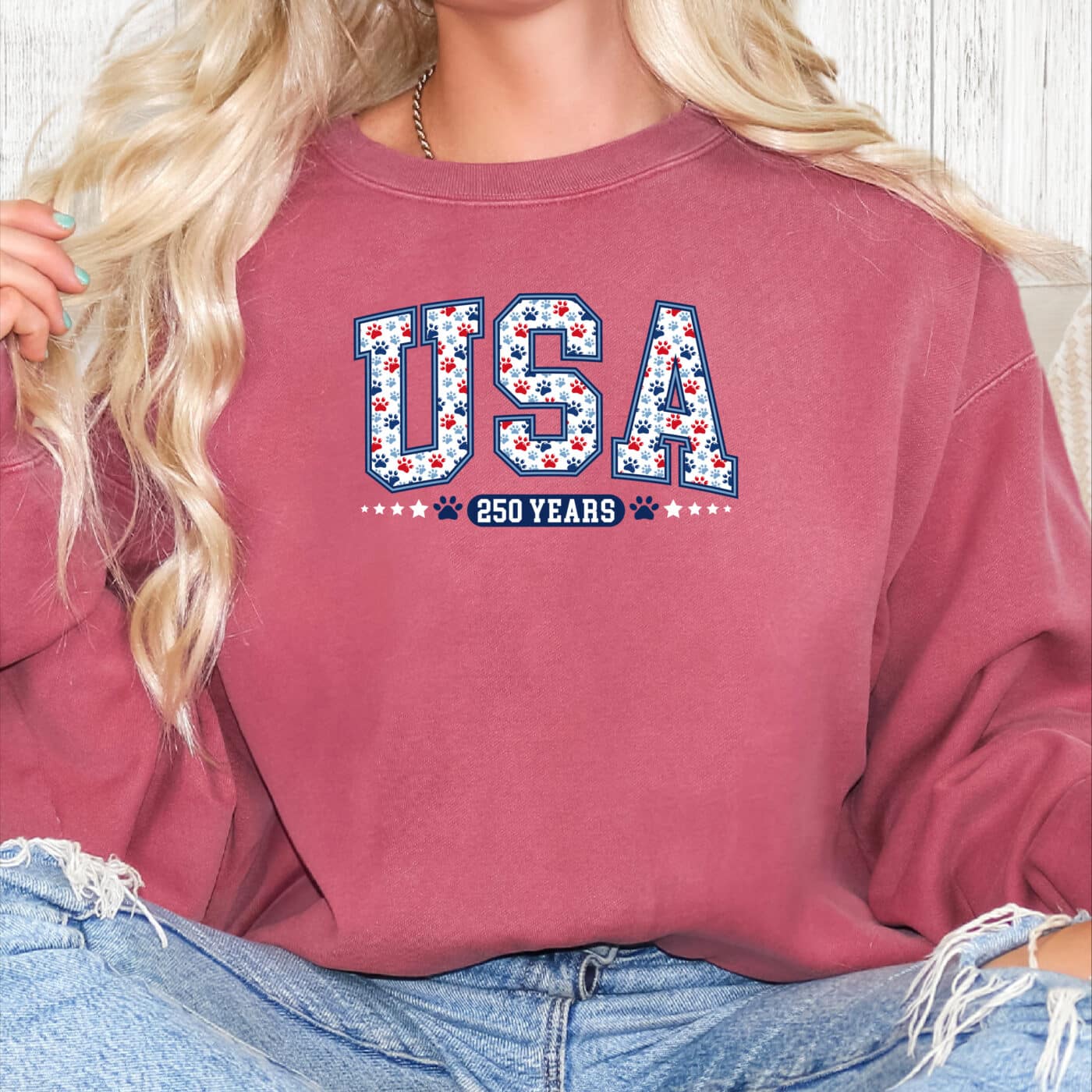 Comfort Colors USA 250 Years Premium Sweatshirt - Crimson