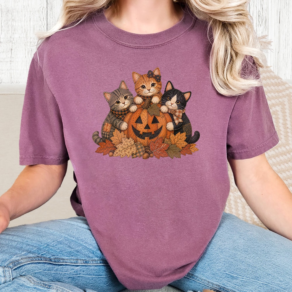 Comfort Colors Autumn Kitty Pumpkin Vintage Washed Tee - Berry