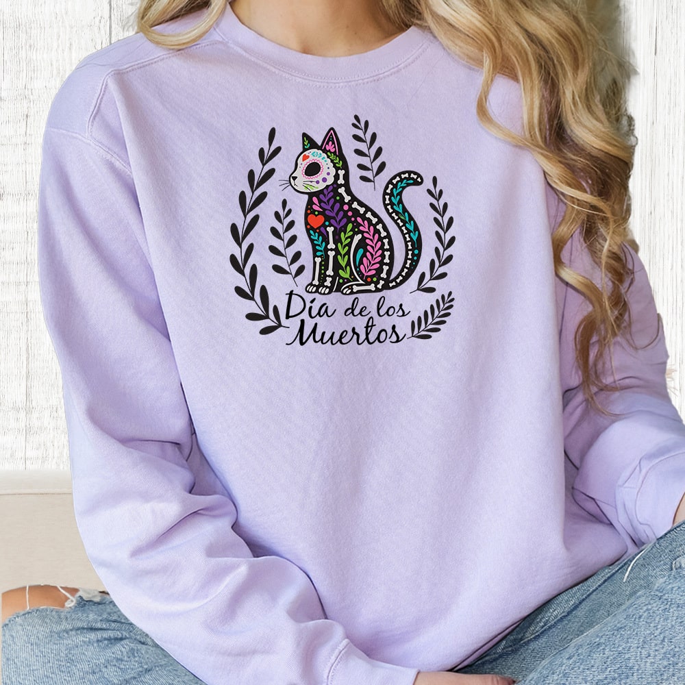 Comfort Colors Día de los Muertos Sugar Skull Cat Premium Sweatshirt - Orchid