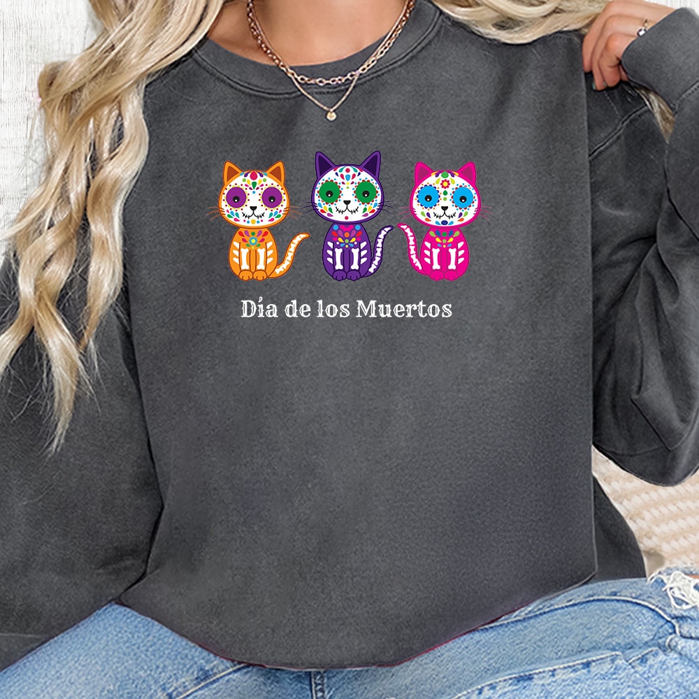 Comfort Colors Día de los Muertos Three Cats Premium Sweatshirt - Pepper