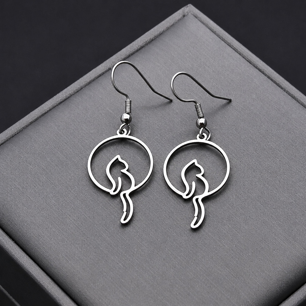 Sitting Kitty Silver Dangle Earrings