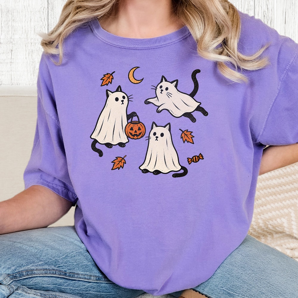 Comfort Colors Playful Ghost Cats Vintage Washed Tee - Violet