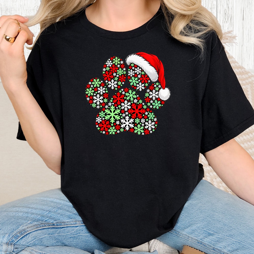 Comfort Colors Snowflake Christmas Paw Vintage Washed Tee - Black